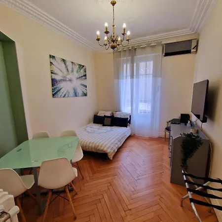 Апартаменты Rivoli Seaside Ницца