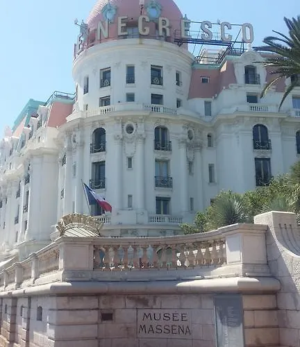 Rivoli Seaside Niza